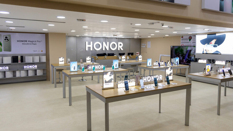 Go Beyond! CLX Group and Nasar Dagga open the doors of the first HONOR store in Venezuela